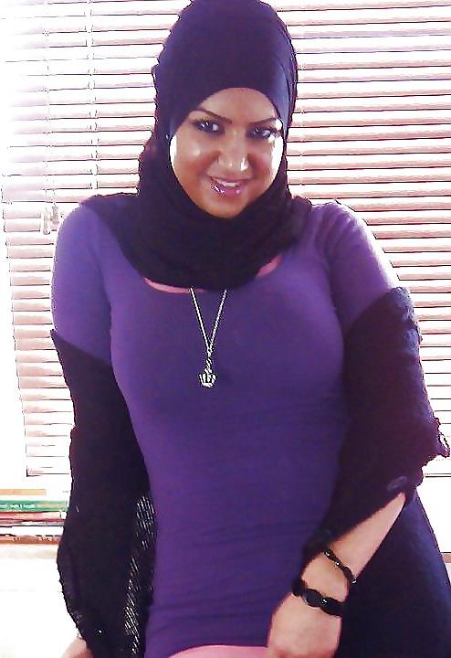 21P Hijab