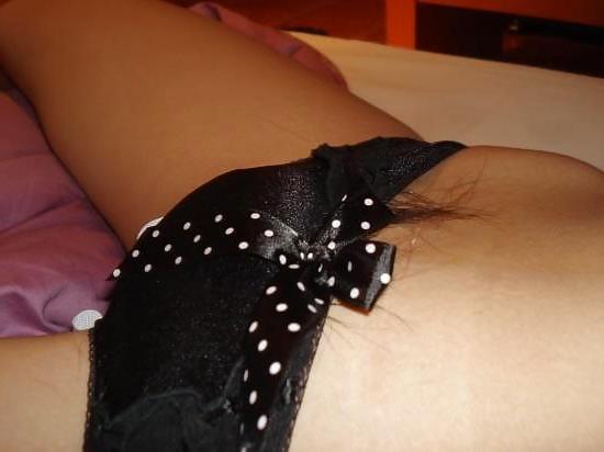 25P Very hairy pussy girls