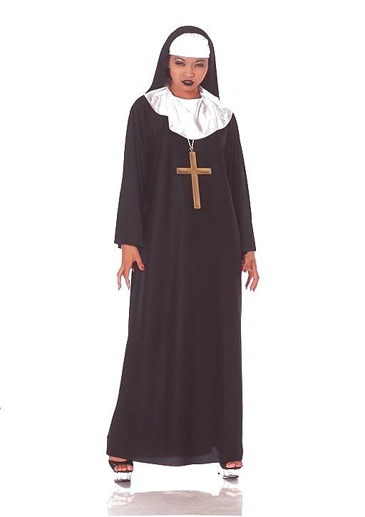16P Easter Sunday Nun 1