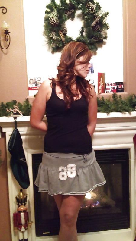 22P LATIN MILF