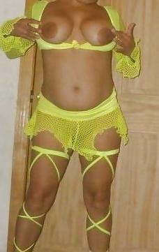 10P Horny sexy latina