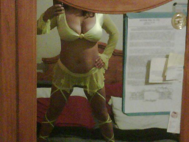 10P Horny sexy latina