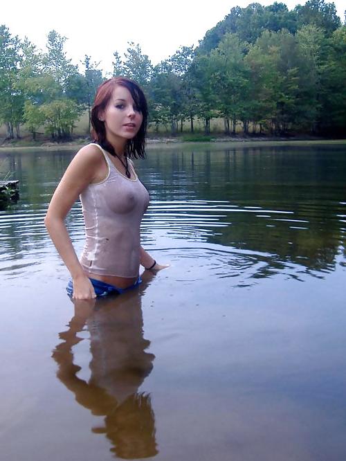 25P Wet T-Shirt Fun