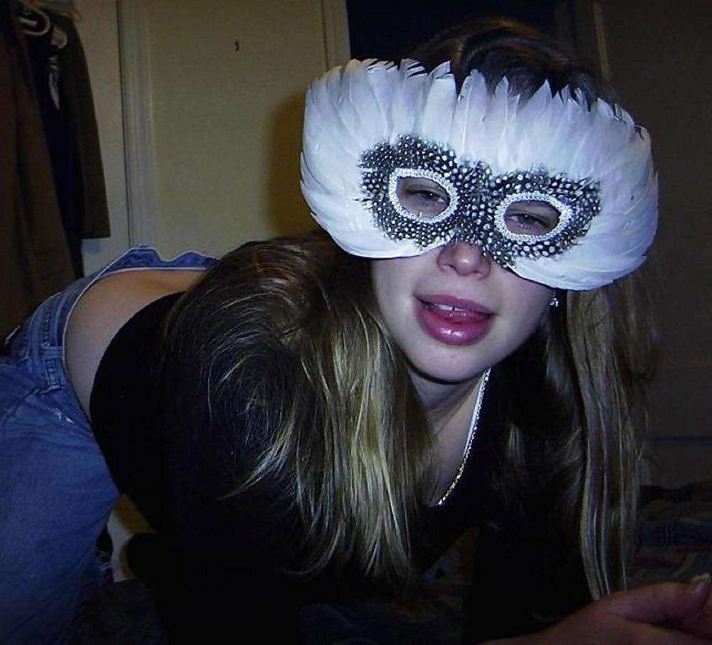 17P Blindfolded Hot Wife 