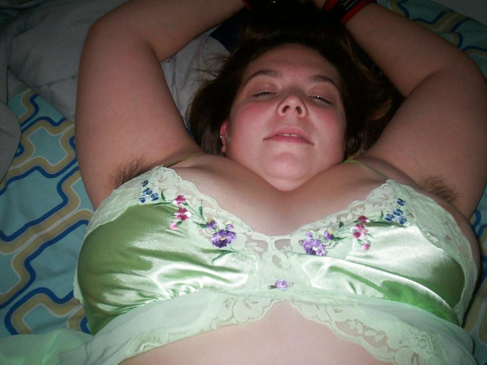 25P The wife in green thongs
