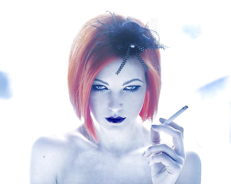 9P Wanking favourites: fuckable smokers 25