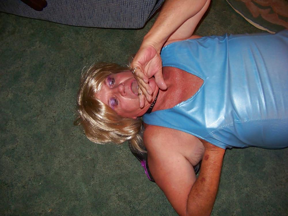 25P Latex and leather