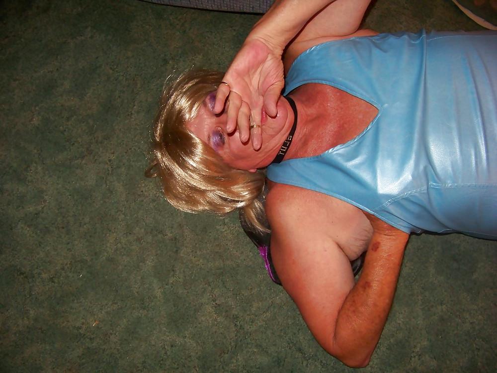 25P Latex and leather
