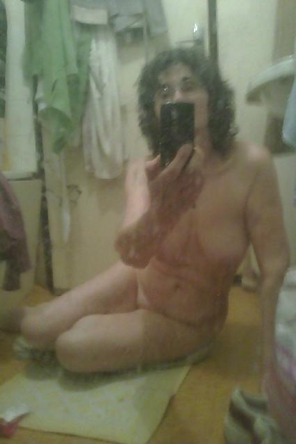 25P Mireille 69 ans, vieille pute de Toulon