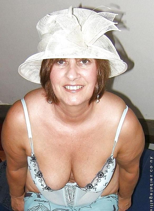 19P Brit milf after a wedding