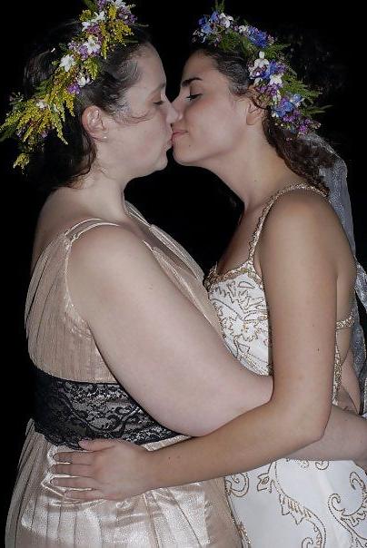 25P Lesbian wedding