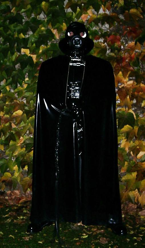 14P Latex in the darkness