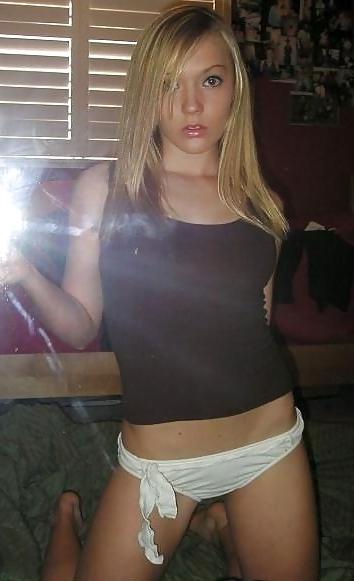25P My Blond Teen Girls Gallery 2