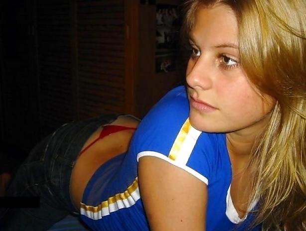 25P My Blond Teen Girls Gallery 2