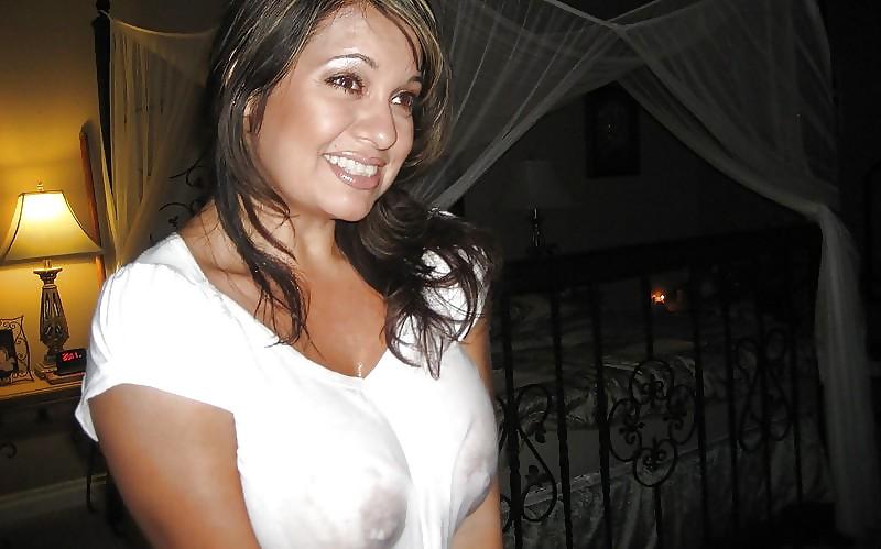 6P Wet Tee Wife 