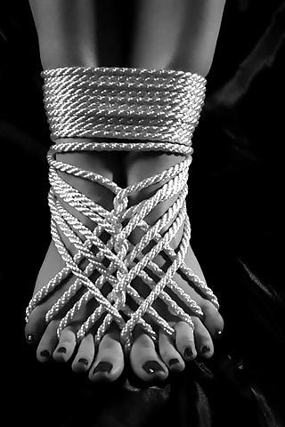 25P Enjoy some nice BDSM pics