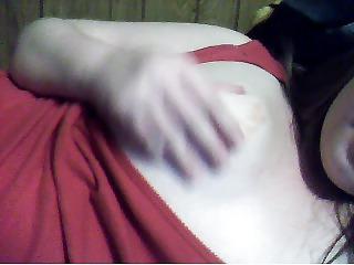 18P Skype girl playing with tits
