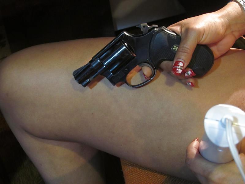 18P Webcam & Gun
