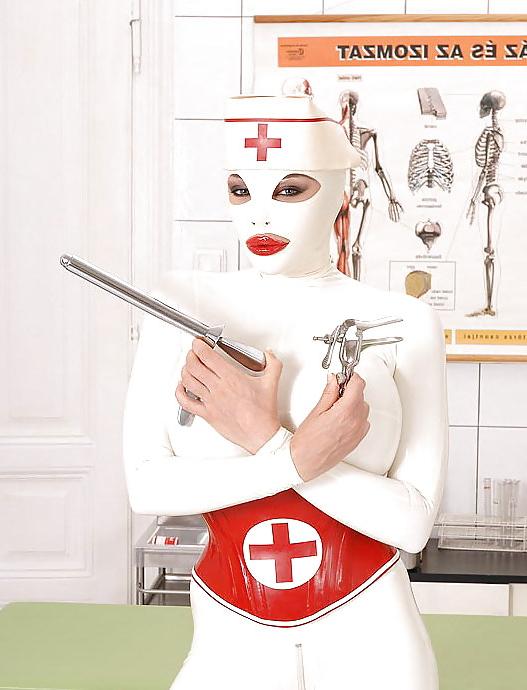 22P Latex Girls