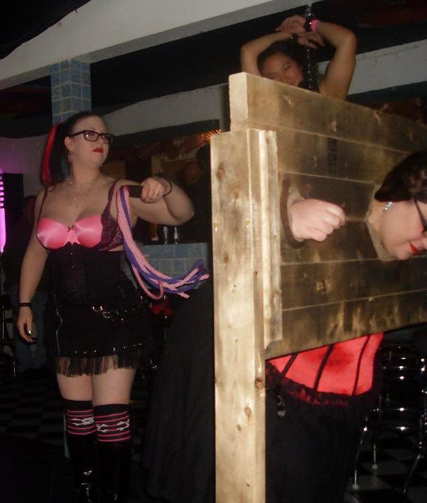 25P BDSM