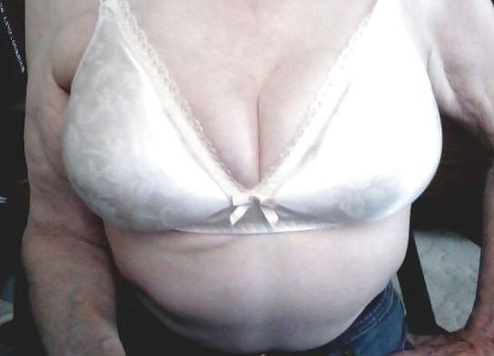 7P Mrs Lair 77 yo and her saggy and wrinkled breasts