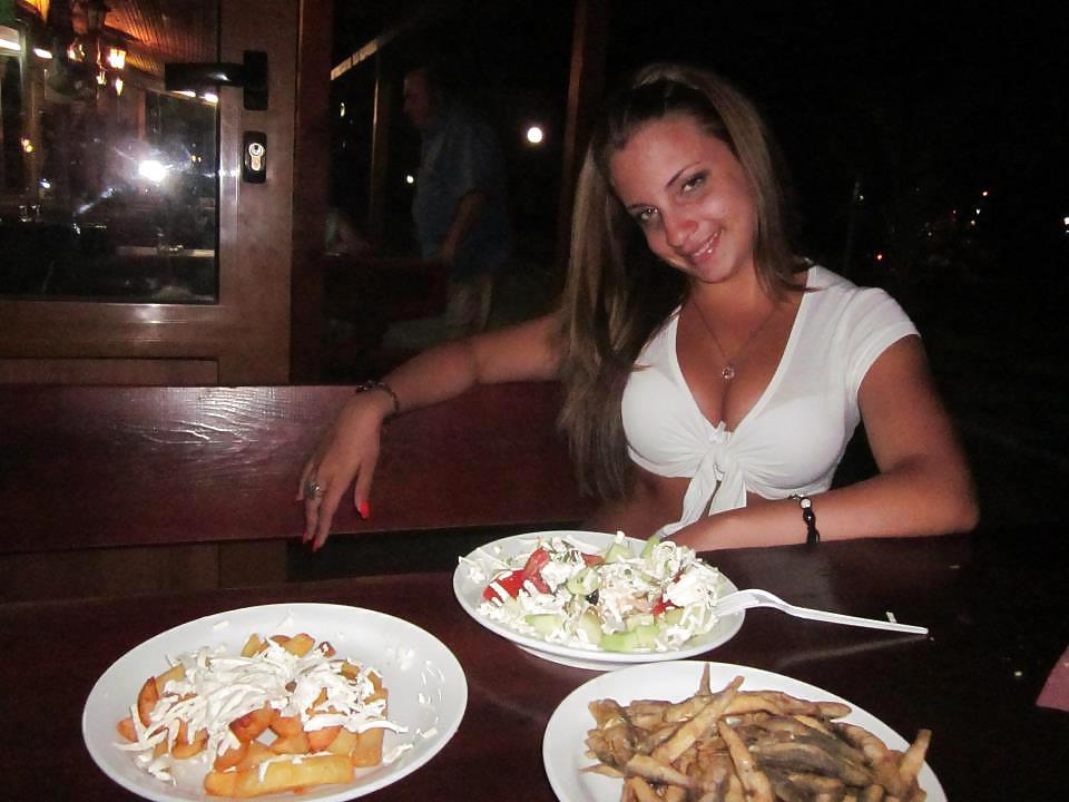 21P Bulgarian girl: Martina