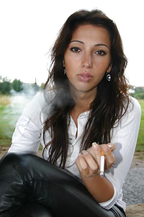 11P Wanking favourites: fuckable smokers 34