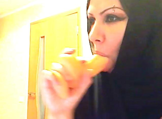 19P Jamila from UAE