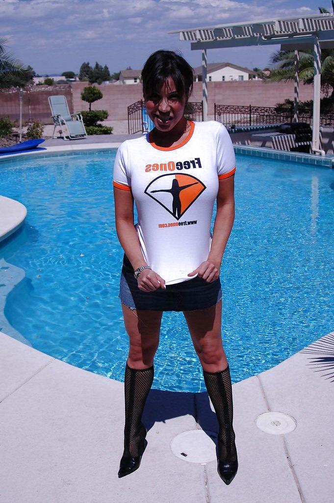 25P T-SHIRT BABE - AVA DEVINE