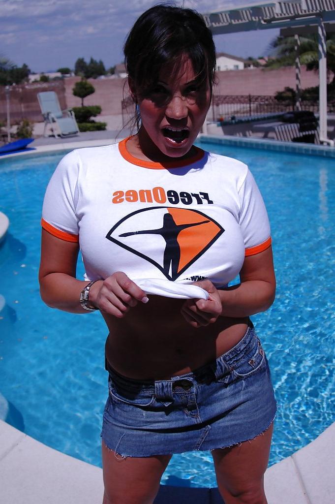 25P T-SHIRT BABE - AVA DEVINE