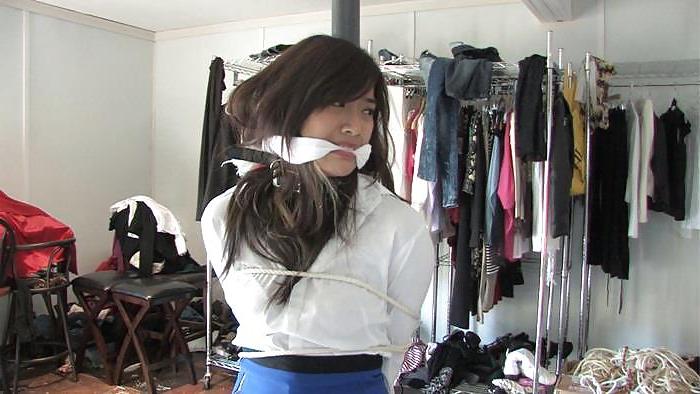 25P XCHICAS BDSM 06