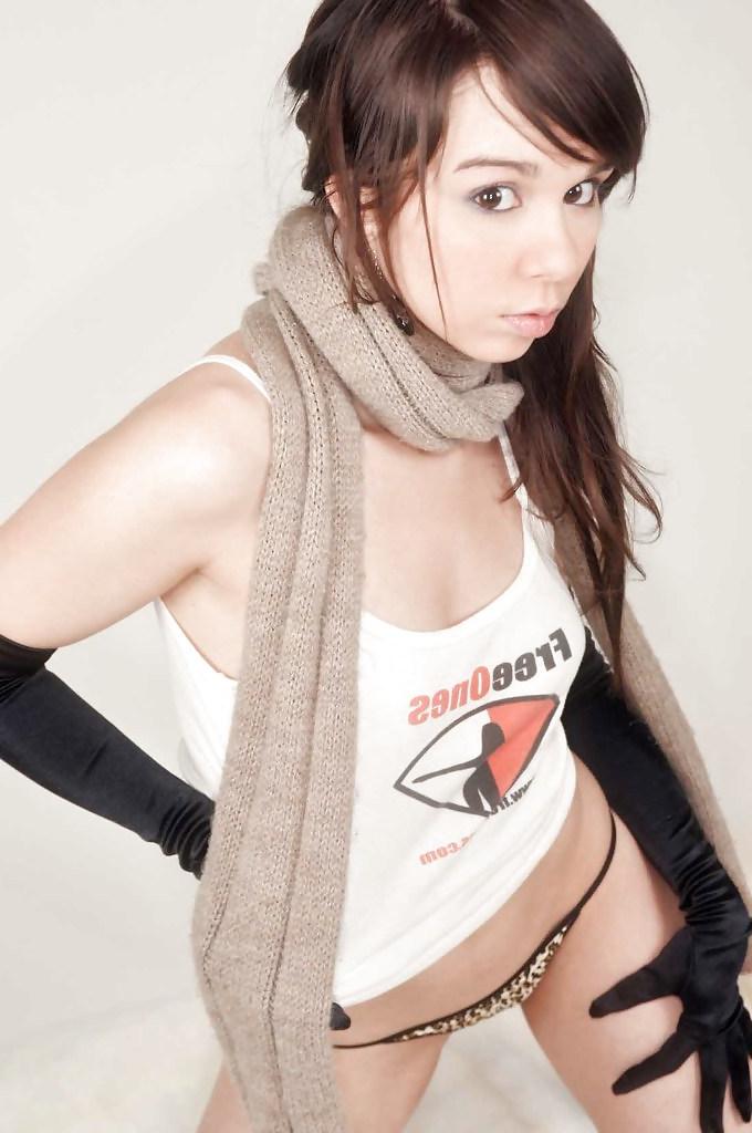 25P T-SHIRT BABE - ARIEL REBEL
