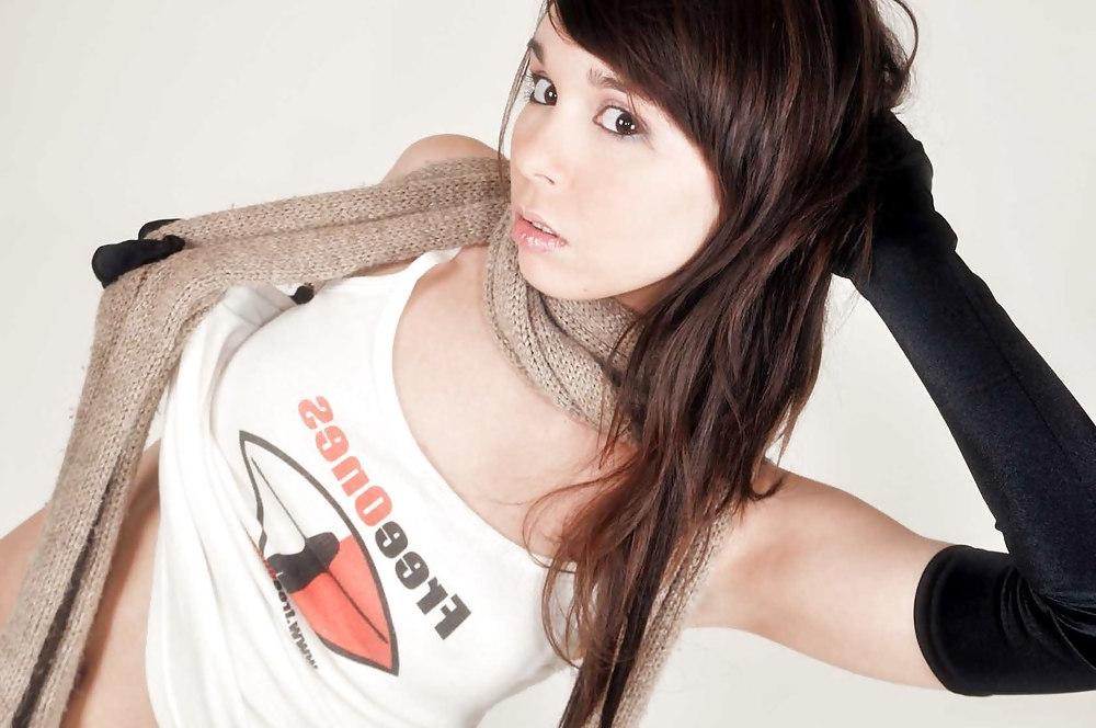 25P T-SHIRT BABE - ARIEL REBEL