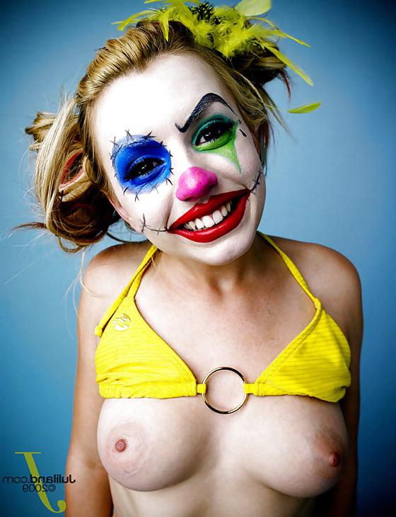 11P Clown 