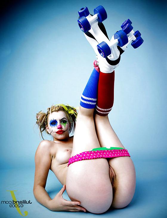 11P Clown 