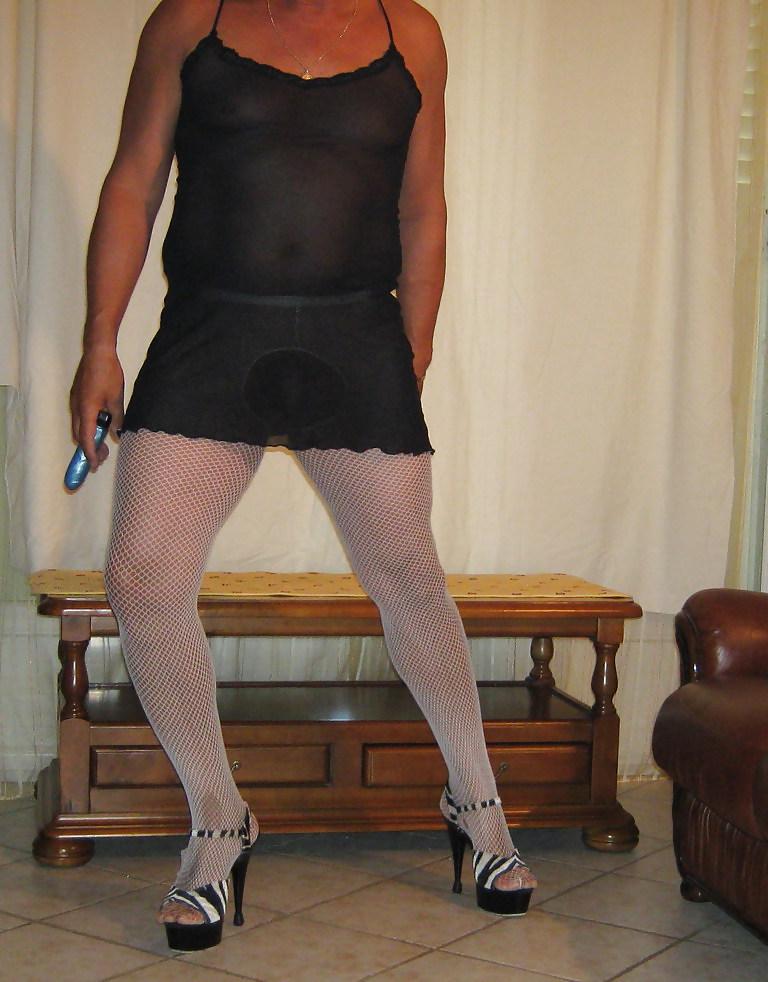 25P White Fishnet Pantyhose 