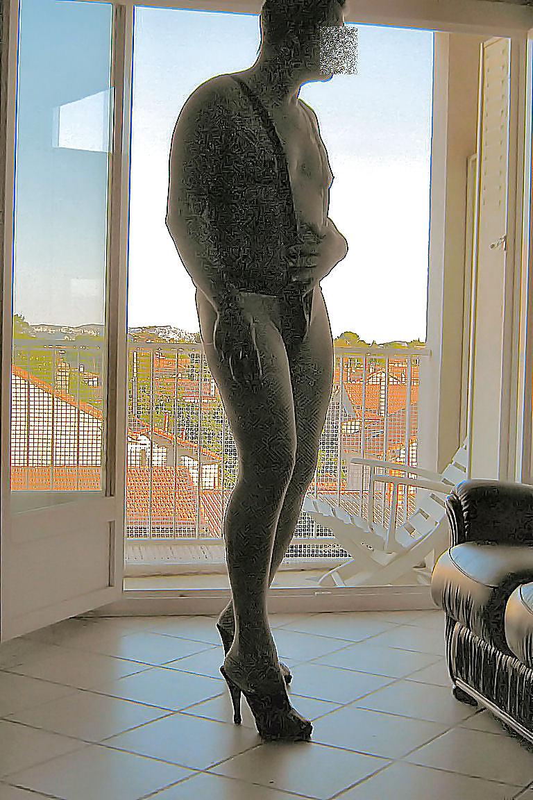 25P White Fishnet Pantyhose 