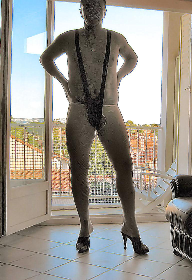 25P White Fishnet Pantyhose 