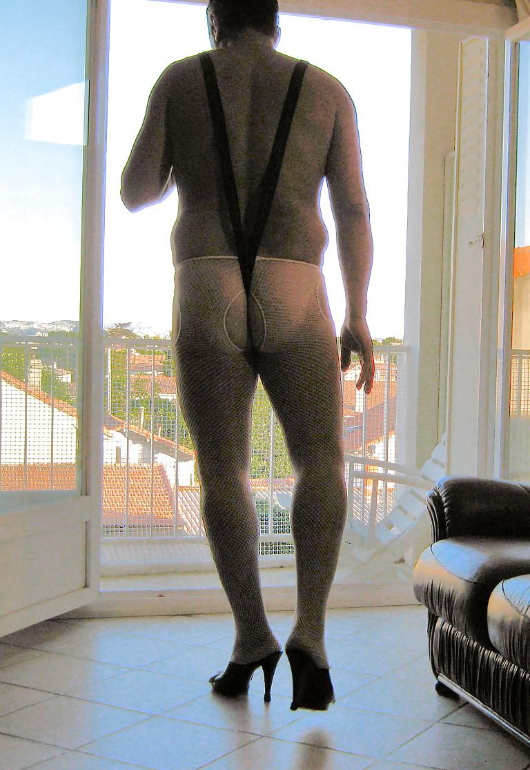25P White Fishnet Pantyhose 