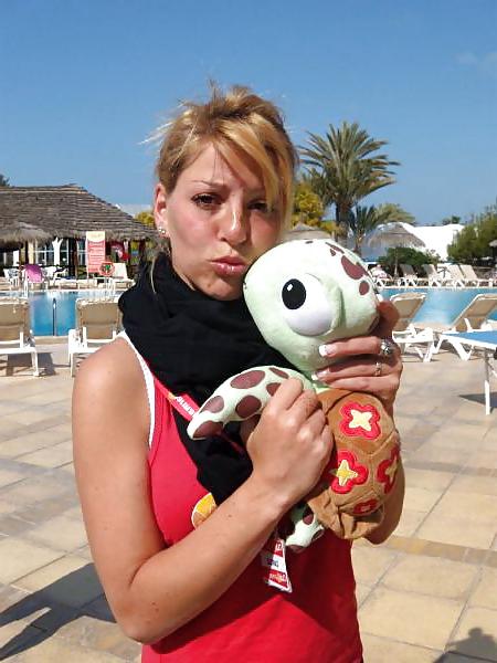 9P Pute! carole la pute animatrice en club marmarra