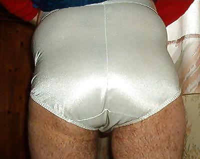 25P Housesitting for my BBW 71 year old granny neighbour