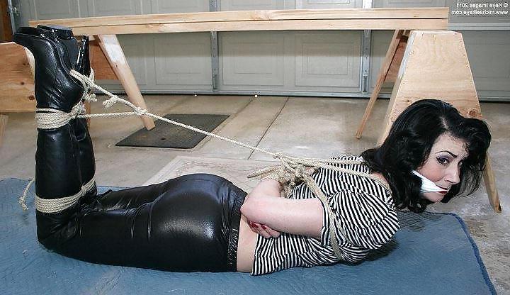 17P XCHICAS BDSM 18