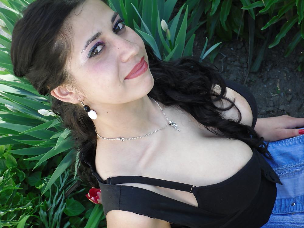 25P Bulgarian girl