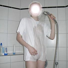 20P Wet tshirt