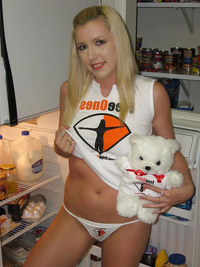 25P T-SHIRT BABE - KRISSY MARIE