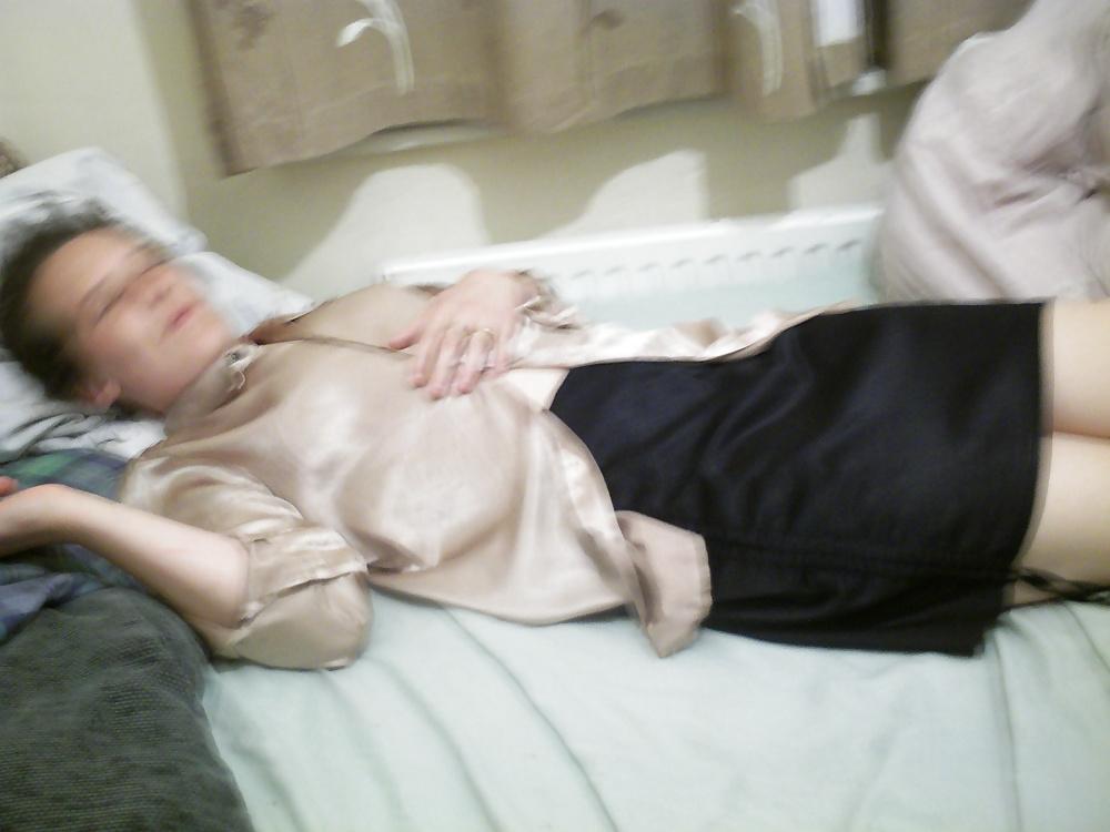 8P Wife in satin