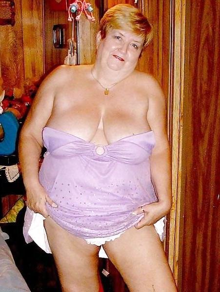 25P Webtastic Special: Granny Time Vol.28