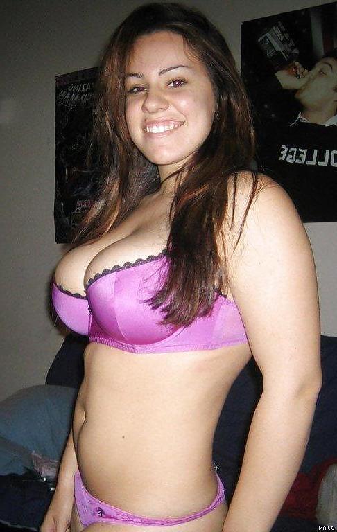 7P BIG BUSTY LATINA III