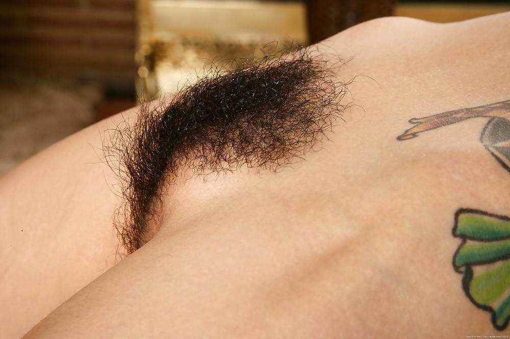 25P FIGA PELOSA NATURALE 7, HAIRY PUSSY NATURAL, 7