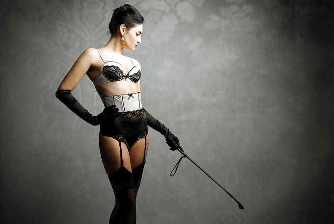 16P HOT FEMDOM